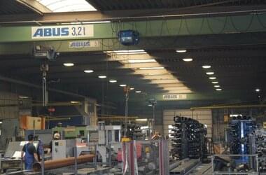 Suwnica firmy ABUS w hali fabrycznej w prowincji Gelderland 