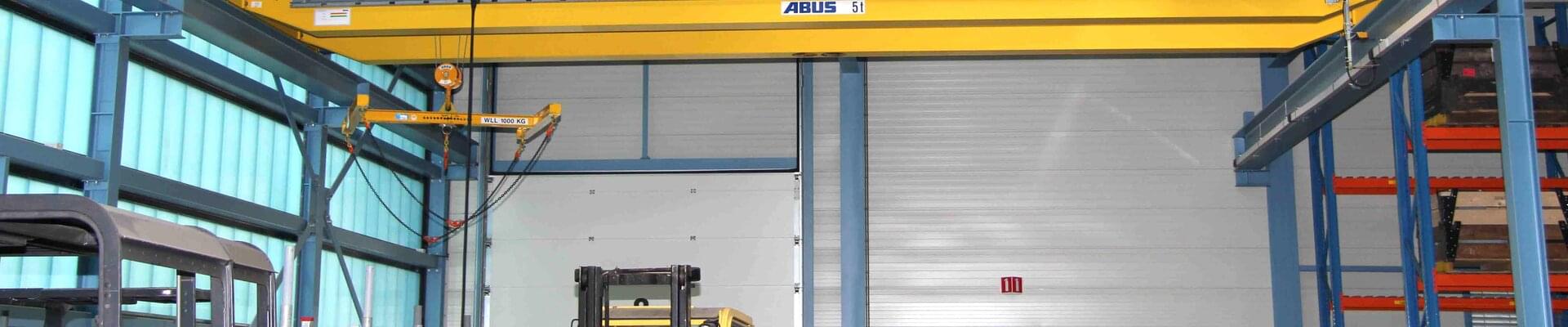 Żuraw ABUS o nośności 5 t w firmie NedTrain Componenten w Holandii