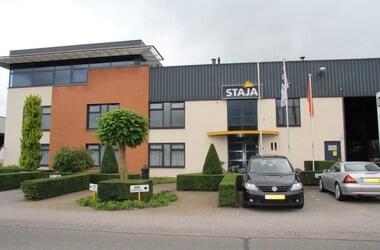 STAJA jest firmą z branży konstrukcji metalowych specjalizującą się w pracach budowlanych i seryjnych pracach spawalniczych na międzynarodowym rynku zbytu